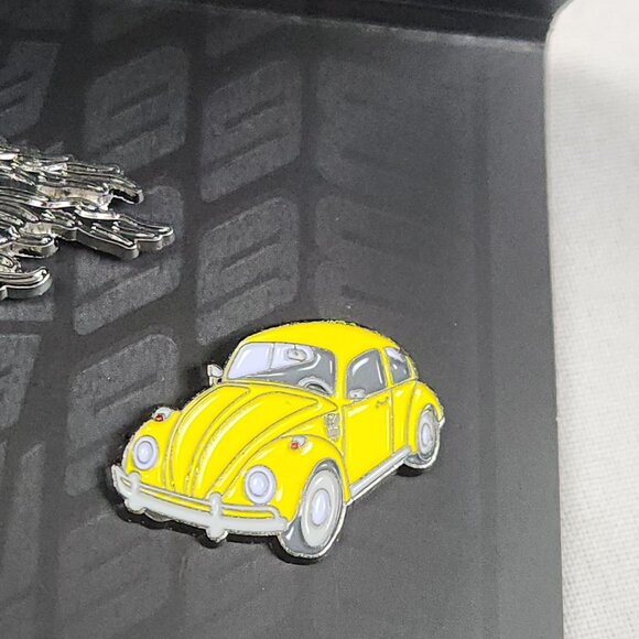 2018 Transformers Bumblebee Enamel Pin Set Of 3 Robot Car & Logo Loot Crate - Picture 6 of 7